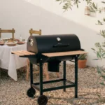 Benutzerfreundlicher Holzkohle-Smoker von CREATE mit Rädern und Thermometer
